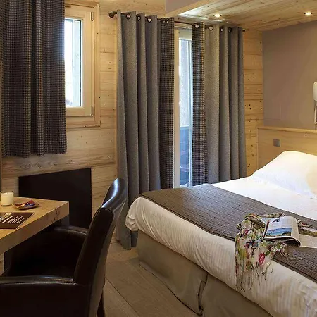 Hotel Crychar 4*