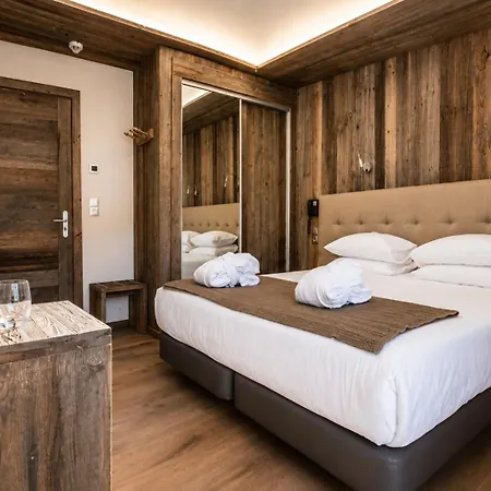 מלון Hotel Spa Crychar - Authentic Hotels Collection לה ג'ט